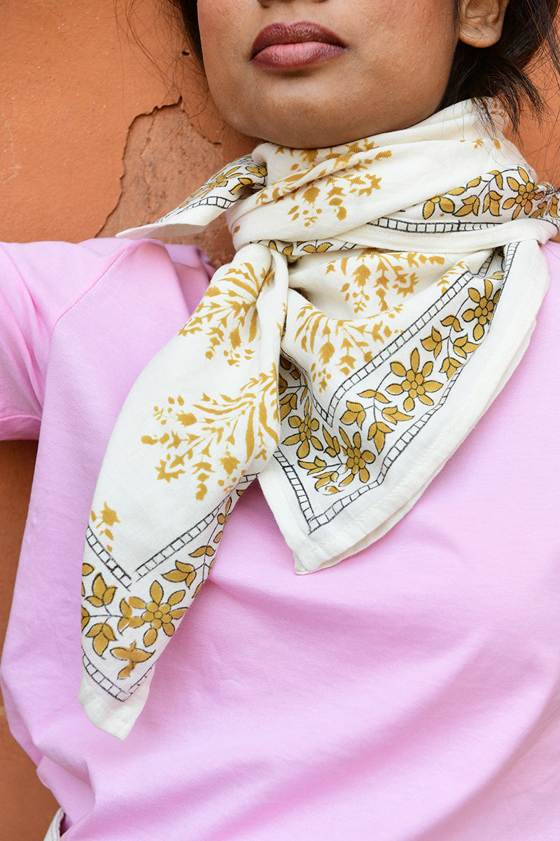 grand foulard indien galatie écru byzantine fleurs