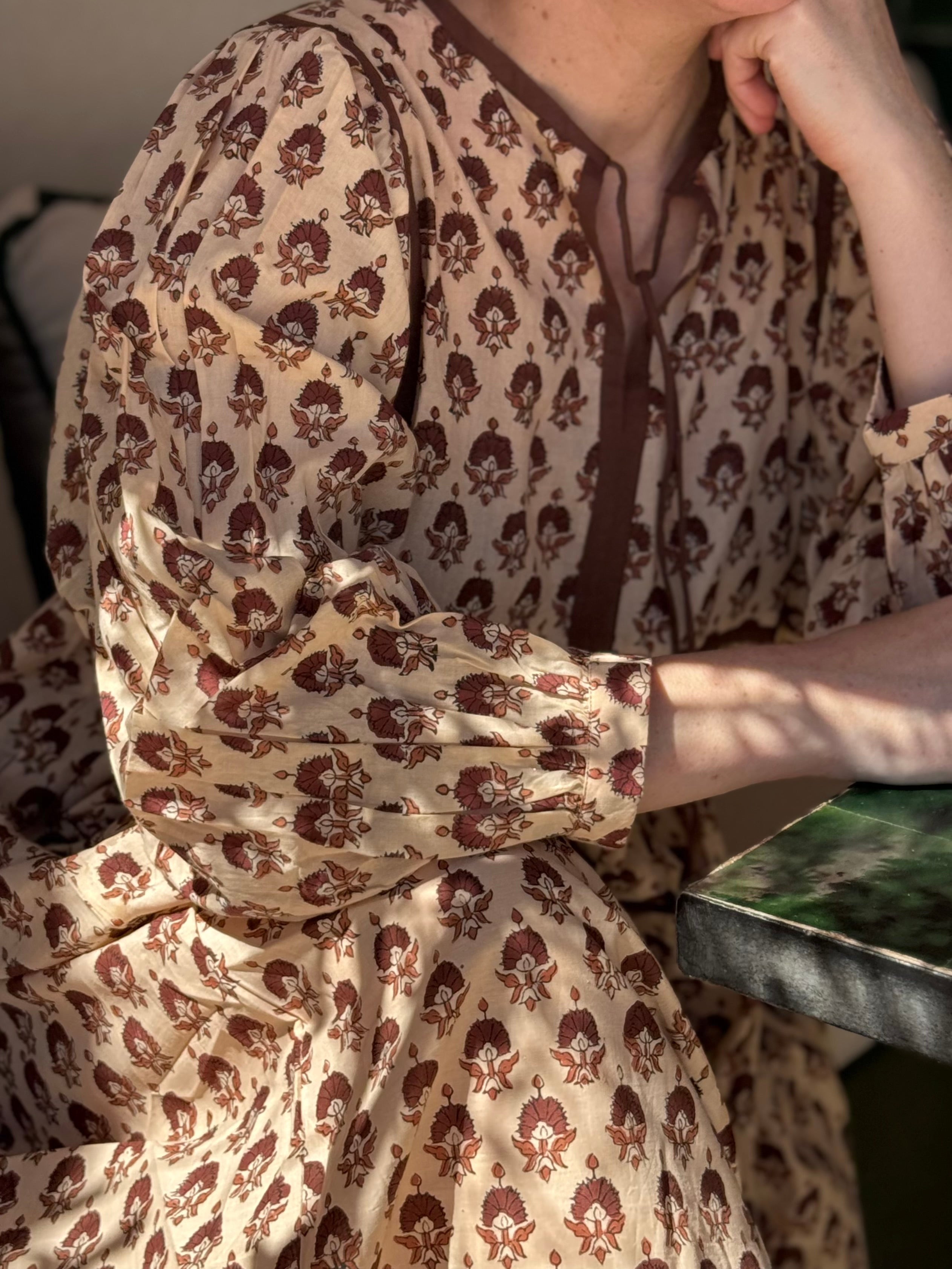 Robe indienne beige et marron