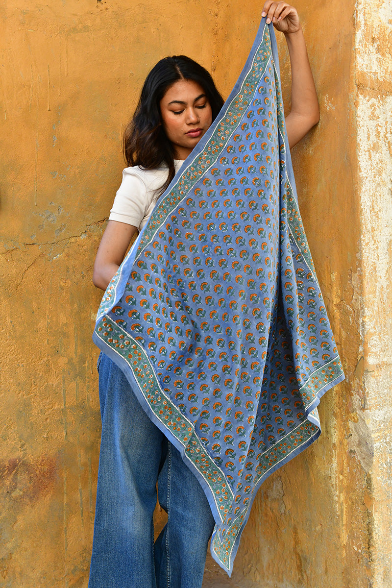 grand-foulard-blockprit-selene-bleu-byzantine-5.jpg
