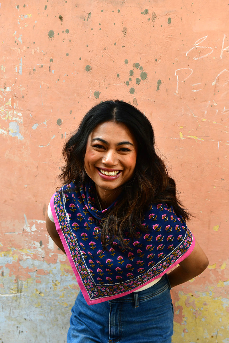 grand-foulard-blockprint-selene-bleu-nuit-8_edited.jpg