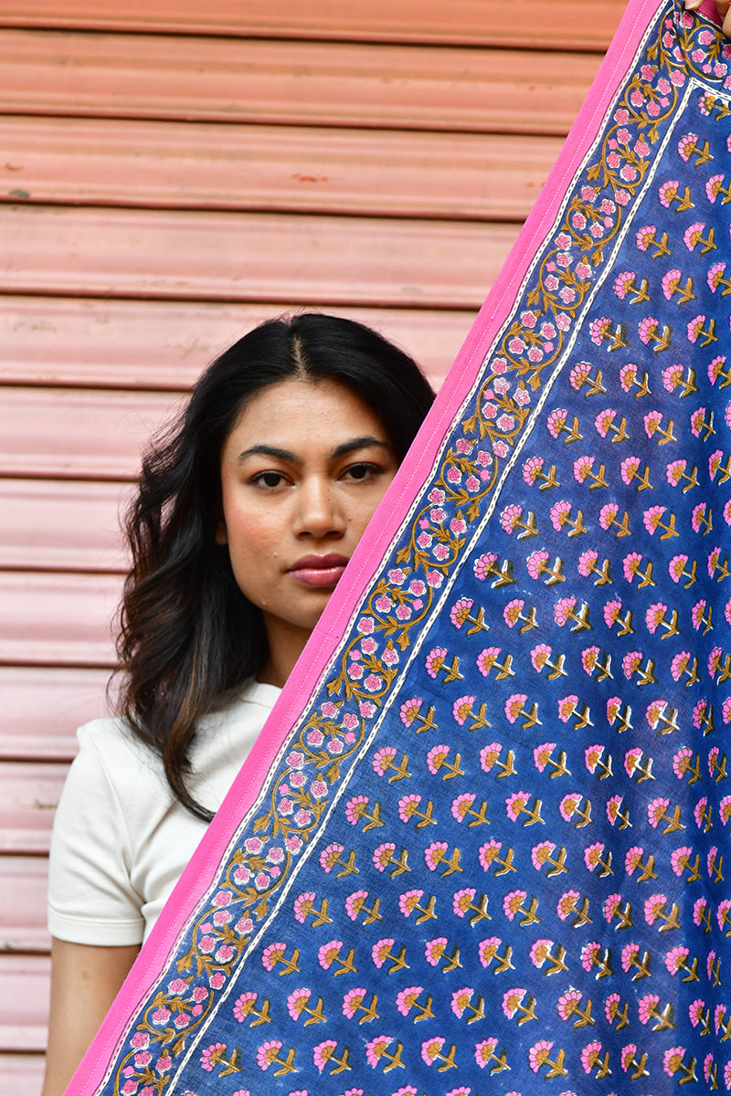 grand-foulard-blockprint-selene-bleu-nuit-3.jpg