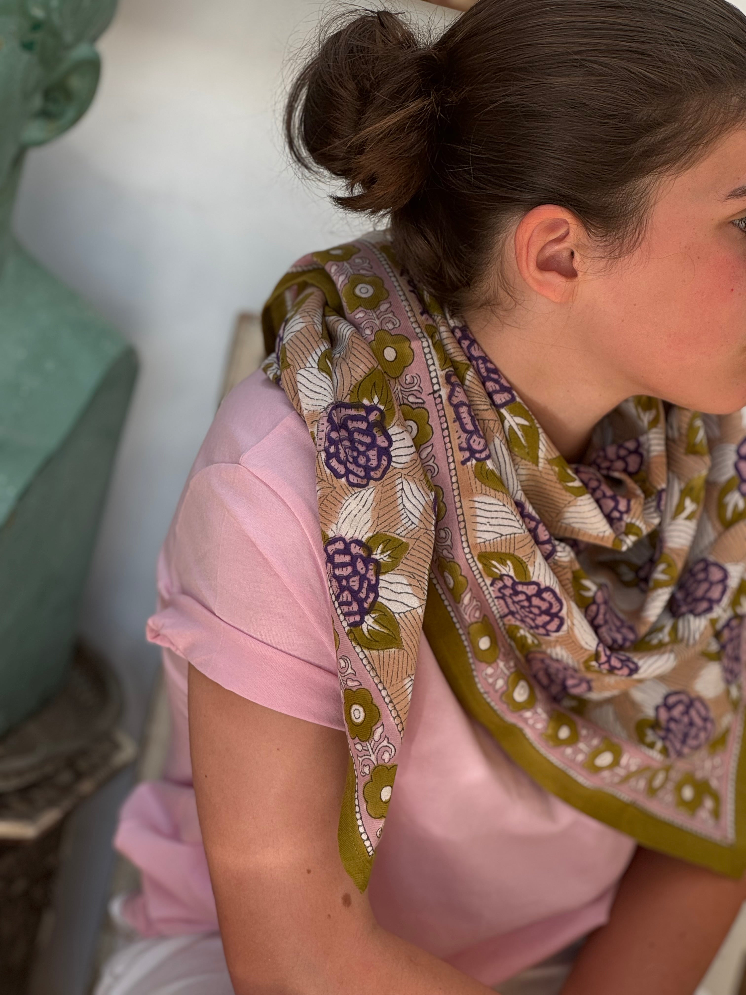 grand-foulard-blockprint-penelope-myrtille-byzantine-3.jpeg
