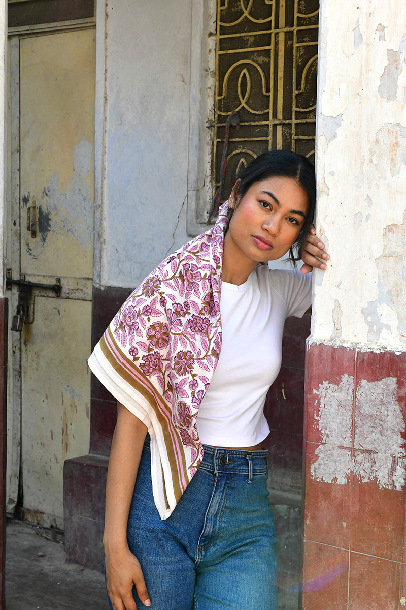 grand-foulard-blockprunt-carthage-rose-7_edited.jpg