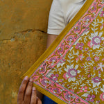 grand-foulard-blockprint-calypso-caramel-byzantine-1.jpg