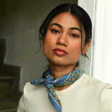 petit-foulard-blockprint-selene-bleu-horizon-byzantine-2_edited.jpg