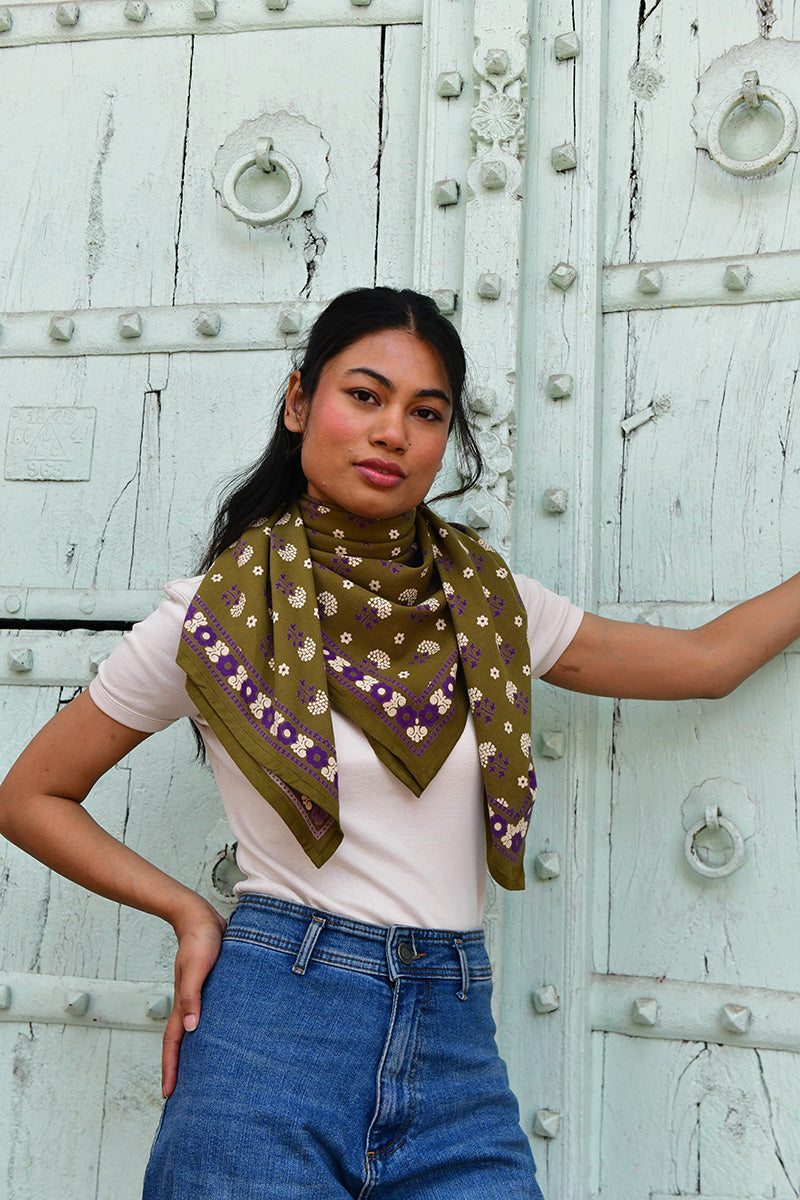 grand-foulard-blockprint-anastase-olive-byzantine-3.jpg