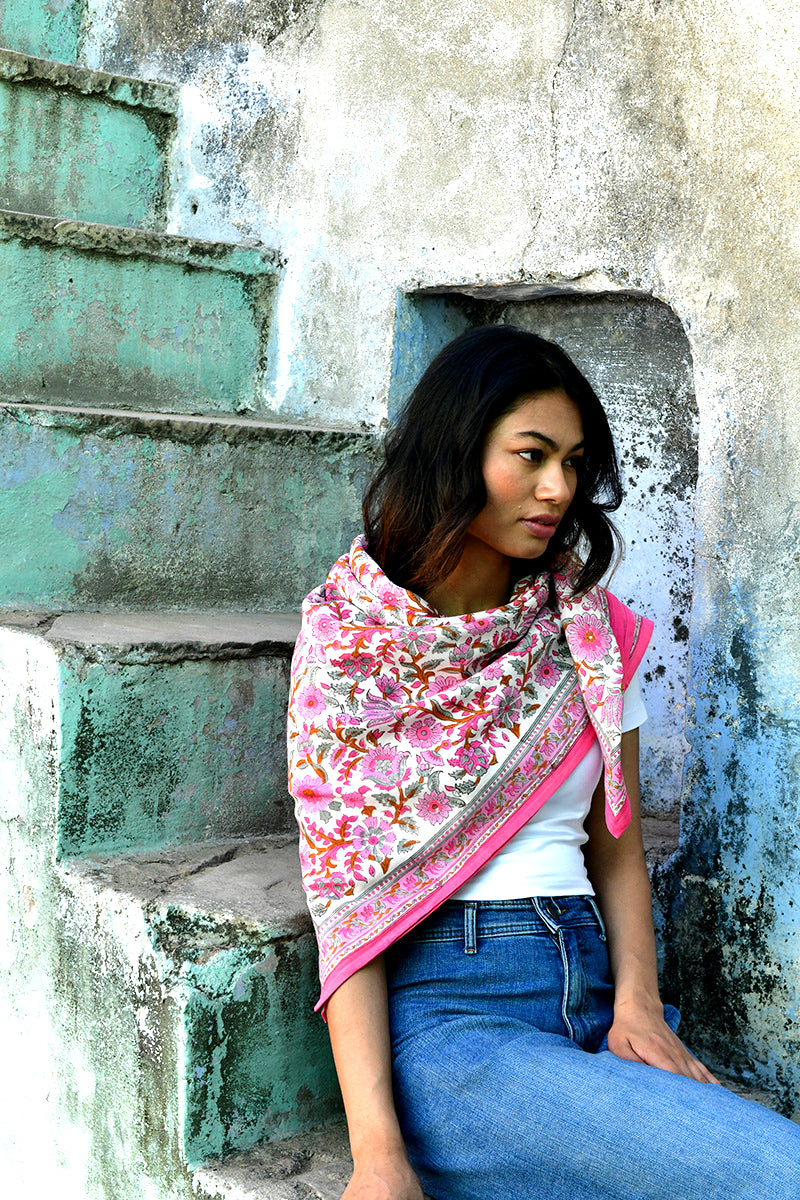 grand-foulard-blockprint-andromaque-rose-4_edited.jpg