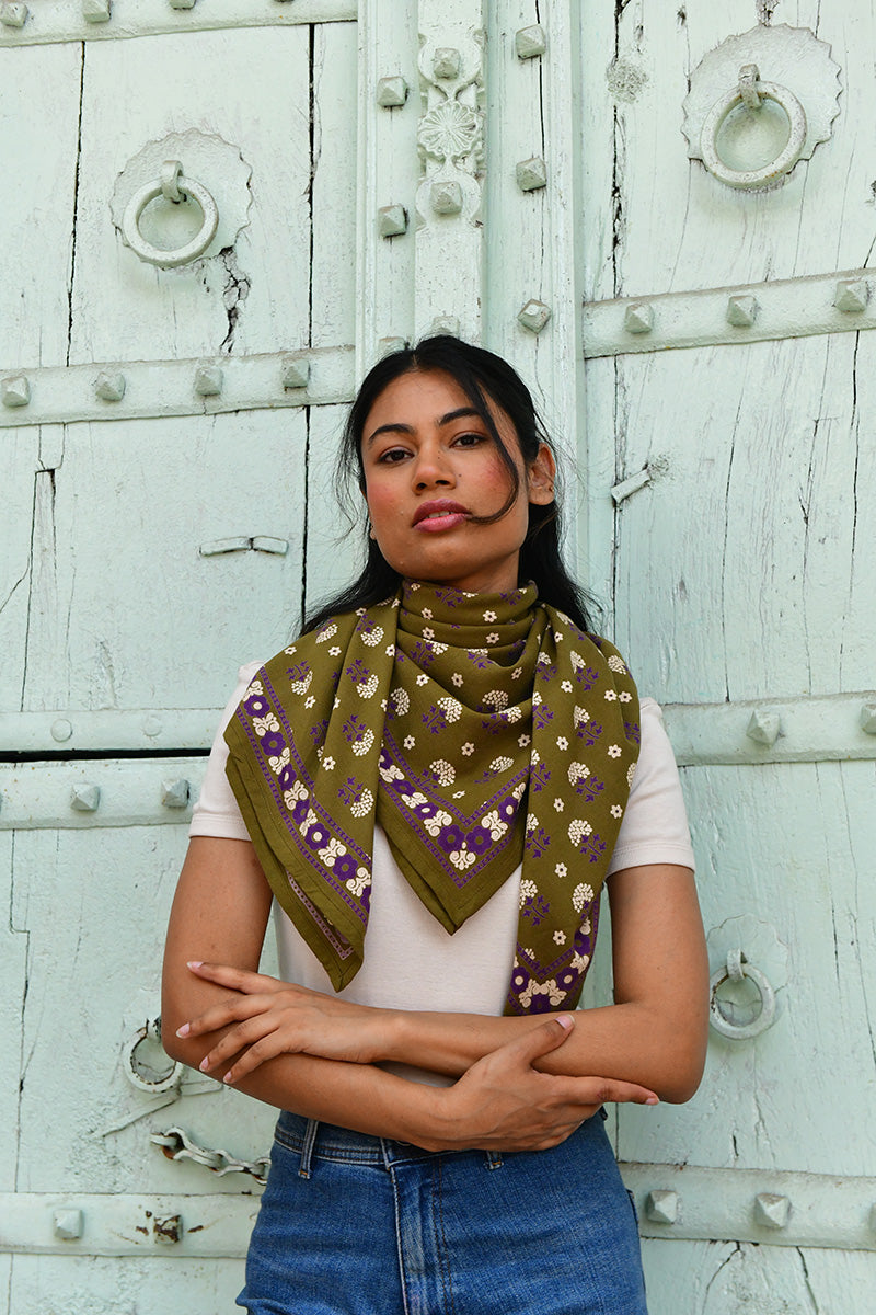 grand-foulard-blockprint-anastase-olive-byzantine-5.jpg