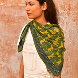 Grand foulard FAUVE Vert