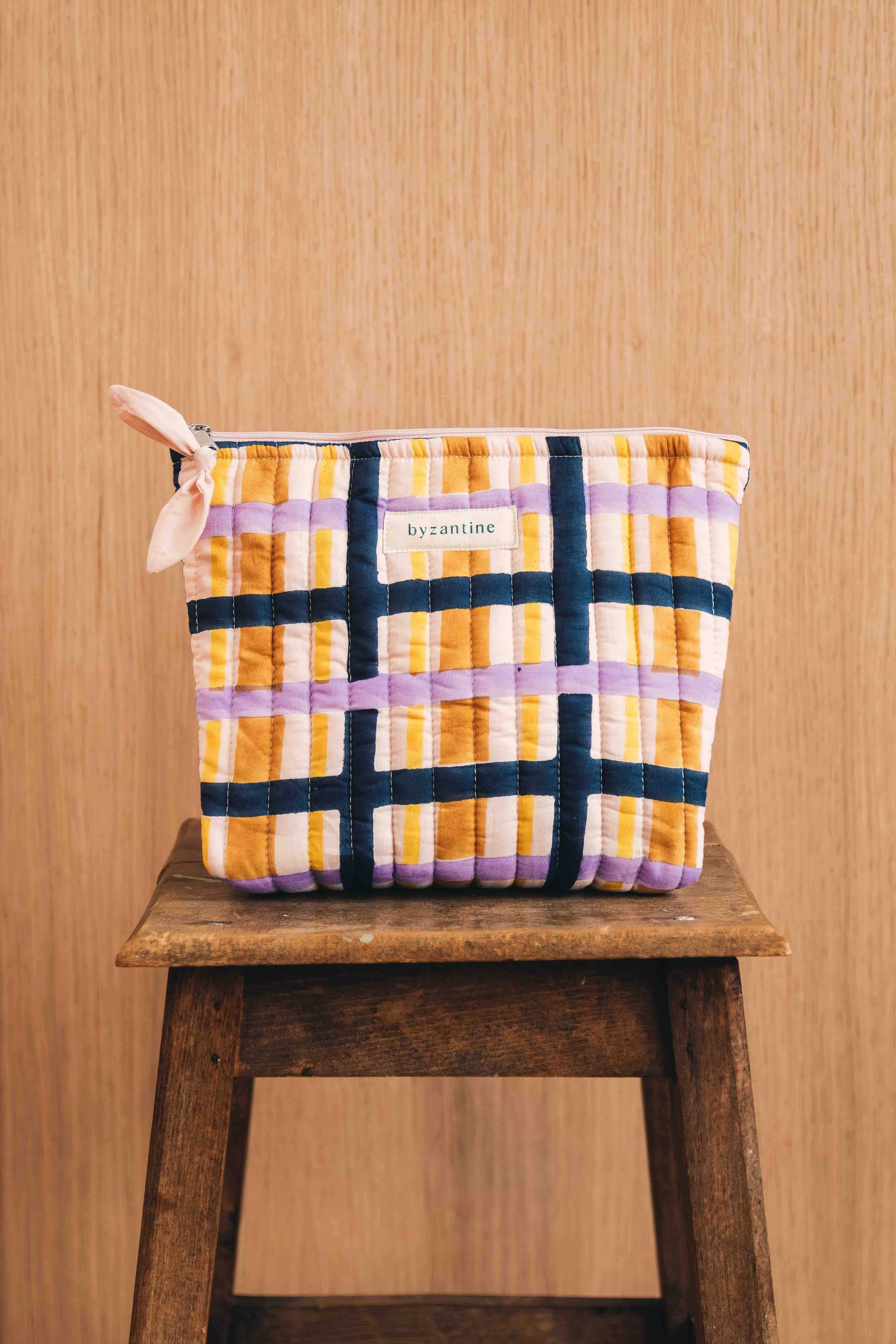 Très grande trousse de toilette à carreaux jaune et bleu en coton molletonné de byzantine