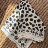 Foulard 60x60cm LÉOPARD Écru
