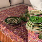Table dressée avec la nappe N°113 Vieux rose dans un salon