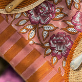 Bordure rayée orange de la nappe N°113 Vieux rose