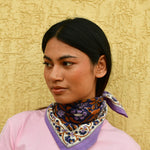 Petit foulard bleu et violet lilas
