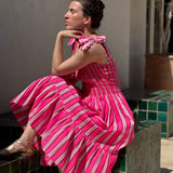 Robe froufrou rose à rayures byzantine