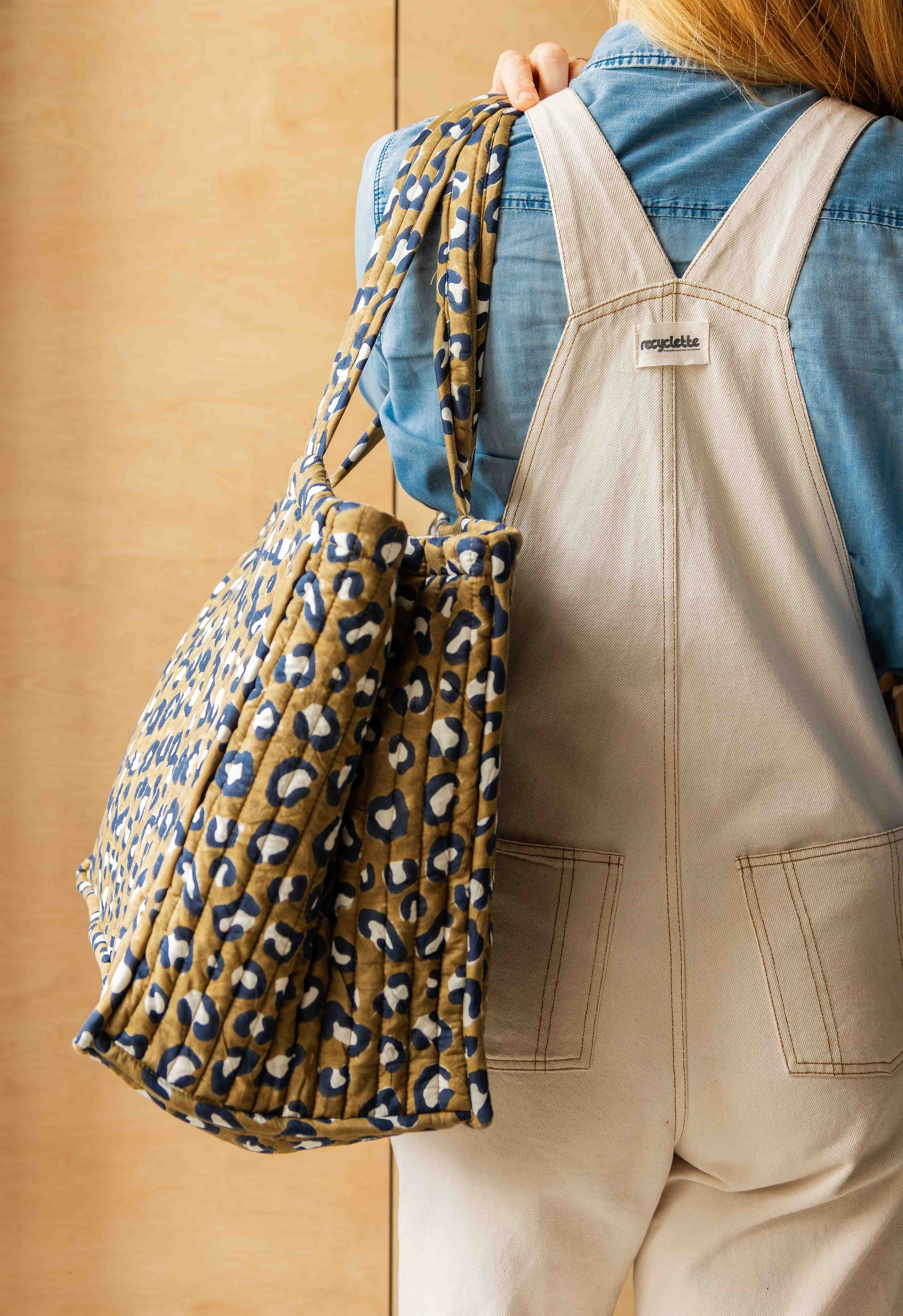 Sac cabas coton matelassé léopard vert