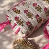 Trousse de toilette XL N°50 Rose de Byzantine et brosse en bois, motif fleuri en block print